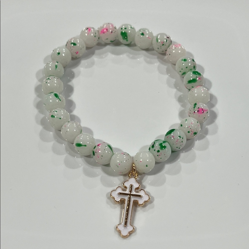 Chic White Beaded Bracelet with Cross Charm